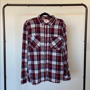 Levi’s - Button Down Shirt - Large